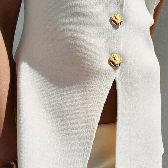 White Casual Women's Metal Button Open Front Sleeveless Jacket - Picture 3 of 9